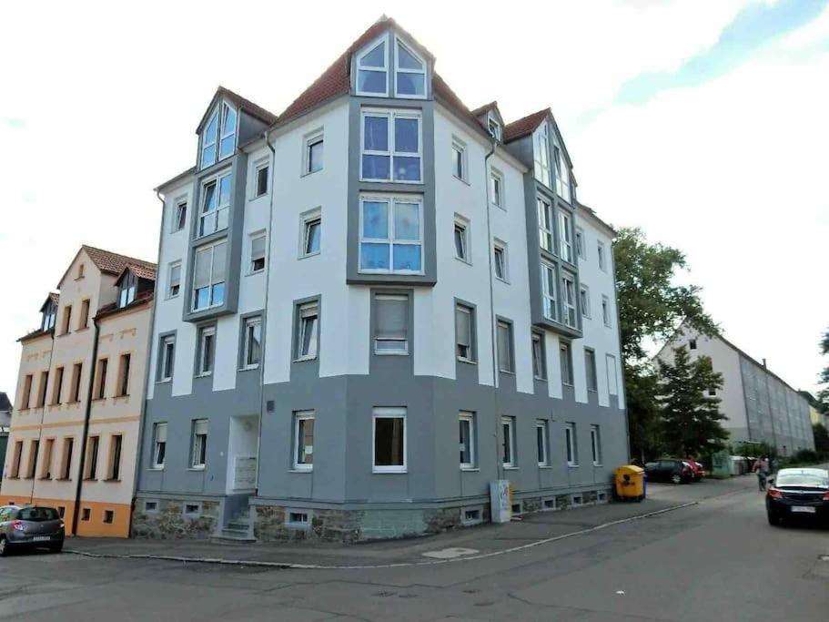Stilvolle Ferienwohnung Mit Stellplatz Wlan Free Netflix Naehe Bahnhof Zwickau Kültér fotó