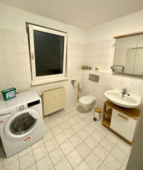 Stilvolle Ferienwohnung Mit Stellplatz Wlan Free Netflix Naehe Bahnhof Zwickau Kültér fotó
