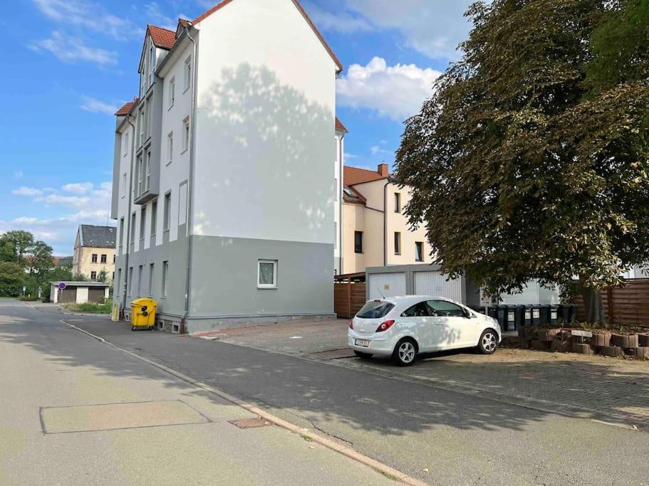 Stilvolle Ferienwohnung Mit Stellplatz Wlan Free Netflix Naehe Bahnhof Zwickau Kültér fotó